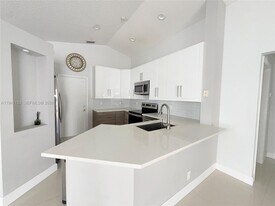 1628 Salerno Cir in Weston, FL - Building Photo