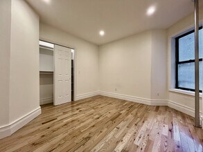 1 Arden St in New York, NY - Building Photo - Building Photo