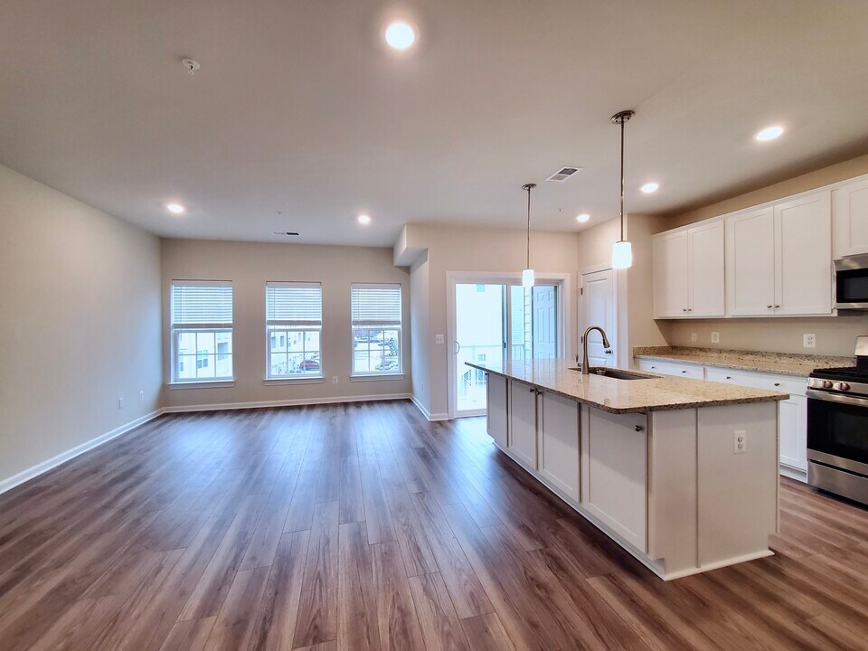 5660 Lanteen St in Seabrook, MD - Building Photo