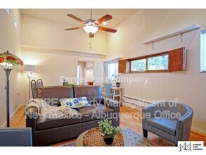 404 Dartmouth Dr SE in Albuquerque, NM - Building Photo - Building Photo