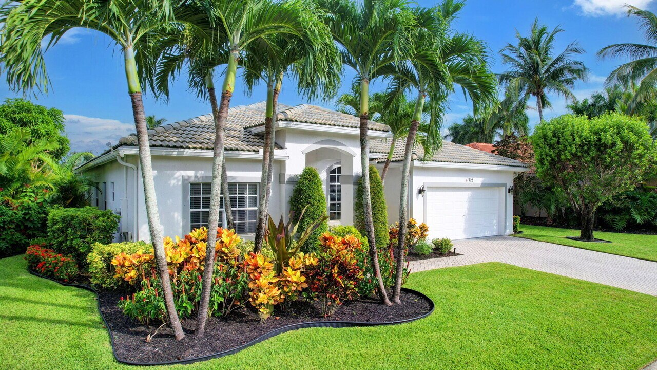 11723 Water Bend Ct in Wellington, FL - Building Photo