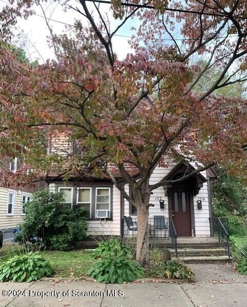 property at 159 New Mallery Pl