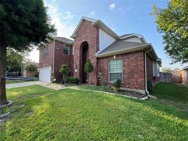 3720 Queenswood Ct in Fort Worth, TX - Foto de edificio