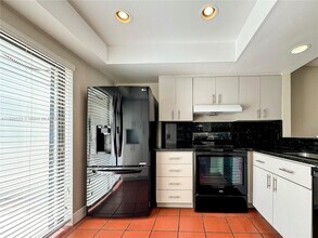 11116 SW 134th Pl in Miami, FL - Building Photo - Building Photo