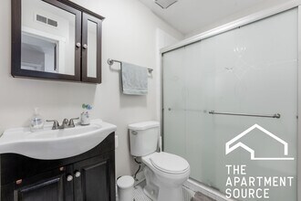 1505 W Fullerton Ave, Unit 2R in Chicago, IL - Building Photo - Building Photo