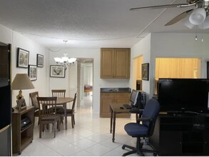 390 Brighton J, Unit 390J in Boca Raton, FL - Building Photo - Building Photo