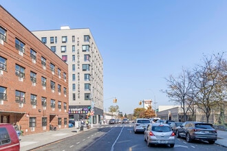 The Crotona Residence in Bronx, NY - Building Photo - Building Photo
