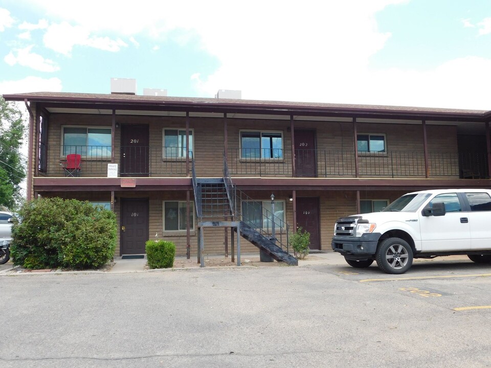 1302 Glenwood Ave in Grand Junction, CO - Building Photo