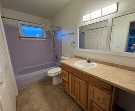 145 W 24th Ave in Anchorage, AK - Building Photo - Building Photo