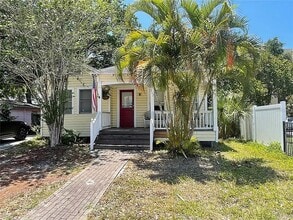 711 N Orange Ave in Sarasota, FL - Foto de edificio - Building Photo