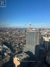 238 Simcoe St in Toronto, ON - Building Photo - Building Photo