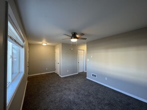 400 Energy Dr, Unit Apt 1 in Idaho Falls, ID - Building Photo - Building Photo