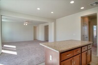 742 Meritage Ct in Los Banos, CA - Foto de edificio - Building Photo