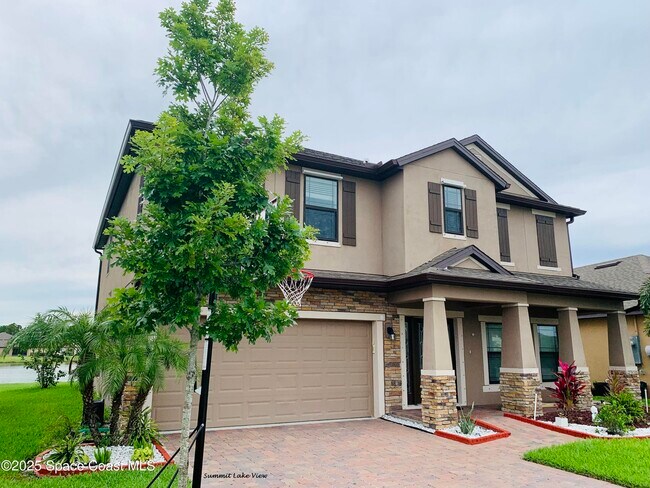 824 Musgrass Cir