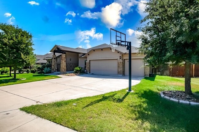 2949 St Paul Rivera in Round Rock, TX - Building Photo - Building Photo