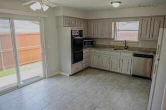 2120 Teakwood Ln in Plano, TX - Building Photo - Building Photo