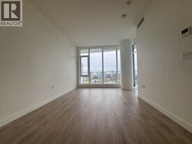 7728 Park Cres in Burnaby, BC - Building Photo