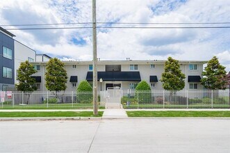 4919 San Jacinto St in Dallas, TX - Building Photo - Building Photo
