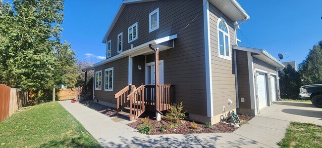 1111 Biehl Dr in Belgrade, MT - Building Photo - Building Photo