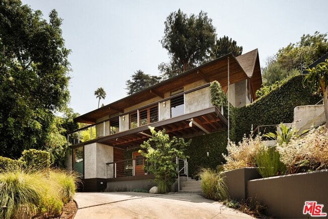 property at 3990 Clayton Ave W