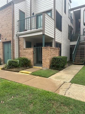 property at 2300 Balsam Dr