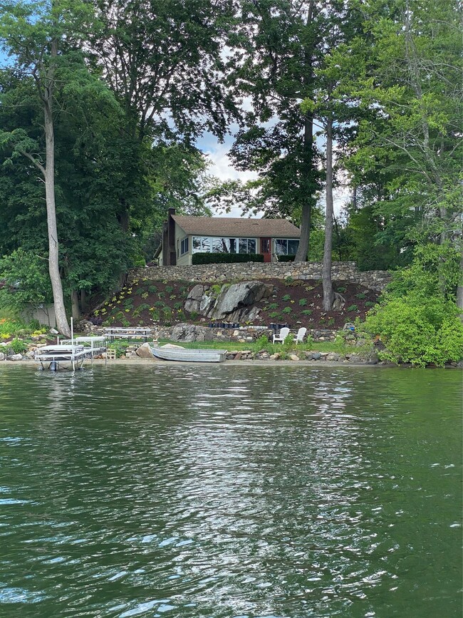 property at 17 Vails Lake Shore Dr