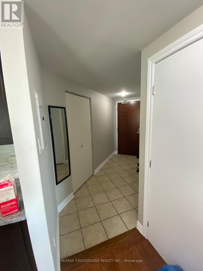 234-234 Rideau St