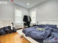 303 Summit Ave, Unit 1 in Boston, MA - Foto de edificio - Building Photo