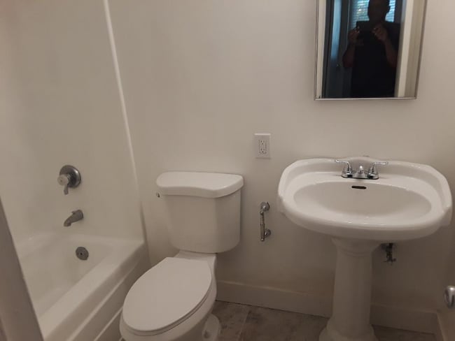 4852 W Frier Dr in Glendale, AZ - Foto de edificio - Building Photo