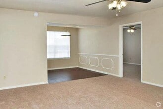 6125 E Wonsley Dr, Unit 133 in Austin, TX - Building Photo - Building Photo