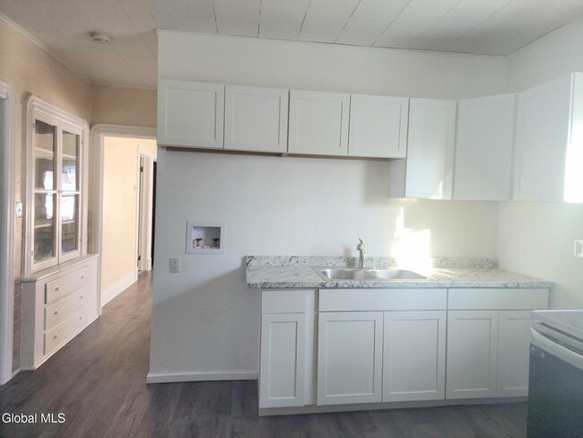 1008 Helderberg Ave in Schenectady, NY - Building Photo - Building Photo