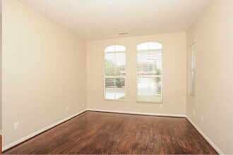 39410 Indigo Sky Ave in Palmdale, CA - Foto de edificio - Building Photo