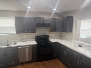 433 Bridle Trace Dr in Leeds, AL - Building Photo - Building Photo