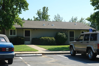 Lincoln Senior Apartments in Lincoln, CA - Building Photo - Building Photo