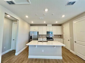 10552 Pearson Ave in Orlando, FL - Building Photo - Building Photo