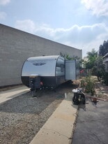 218 W Carson St in Carson, CA - Building Photo