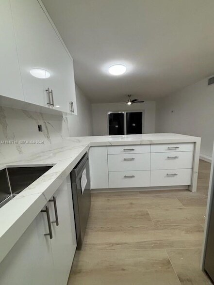 840 SW 129th Pl, Unit 101 in Miami, FL - Building Photo - Building Photo