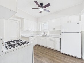6921 Prospect Ave in Kansas City, MO - Building Photo - Building Photo