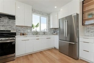 14929 Titus St, Unit a in Los Angeles, CA - Building Photo