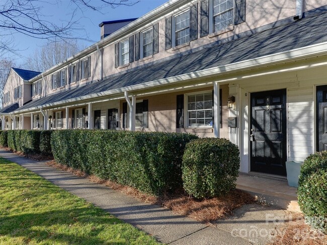 property at 1224 Green Oaks Ln