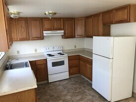 1125 Gard Pl in Loveland, CO - Building Photo