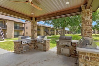 Dowlen Green Apartments in Beaumont, TX - Building Photo - Building Photo