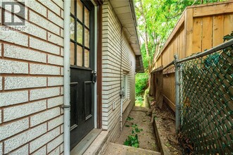 13 Henry St in Hamilton, ON - Building Photo - Building Photo