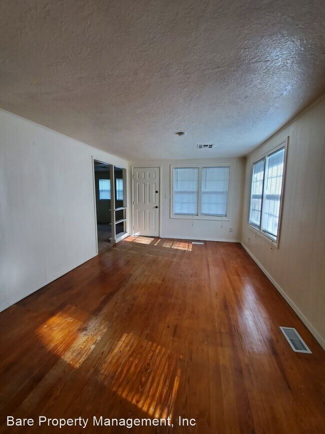 418 Nebraska St photo'