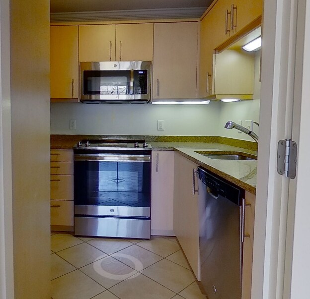 255 Massachusetts Ave in Boston, MA - Building Photo