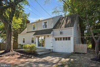 433 Haverford Rd in Wynnewood, PA - Foto de edificio - Building Photo