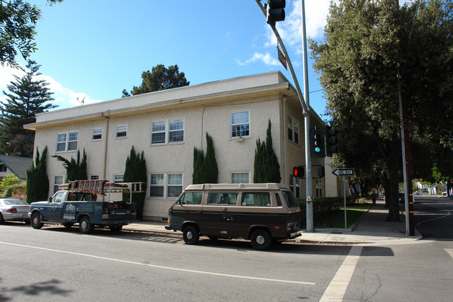 1341 Osos St in San Luis Obispo, CA - Building Photo - Building Photo