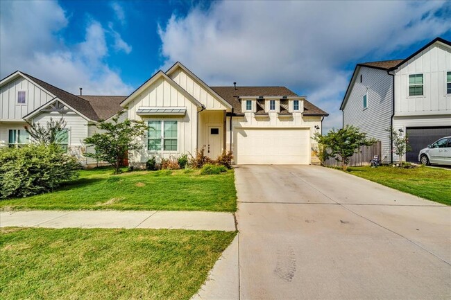 135 Horseshoe Cove in Kyle, TX - Building Photo - Building Photo