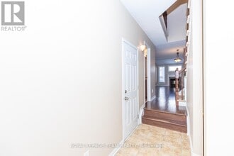 322 Applecross Crescent in Ottawa, ON - Building Photo - Building Photo