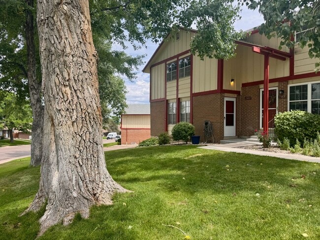 7962 W Glasgow Pl in Littleton, CO - Building Photo - Building Photo